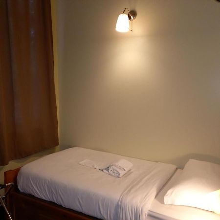Lisbon Budget Inn מראה חיצוני תמונה