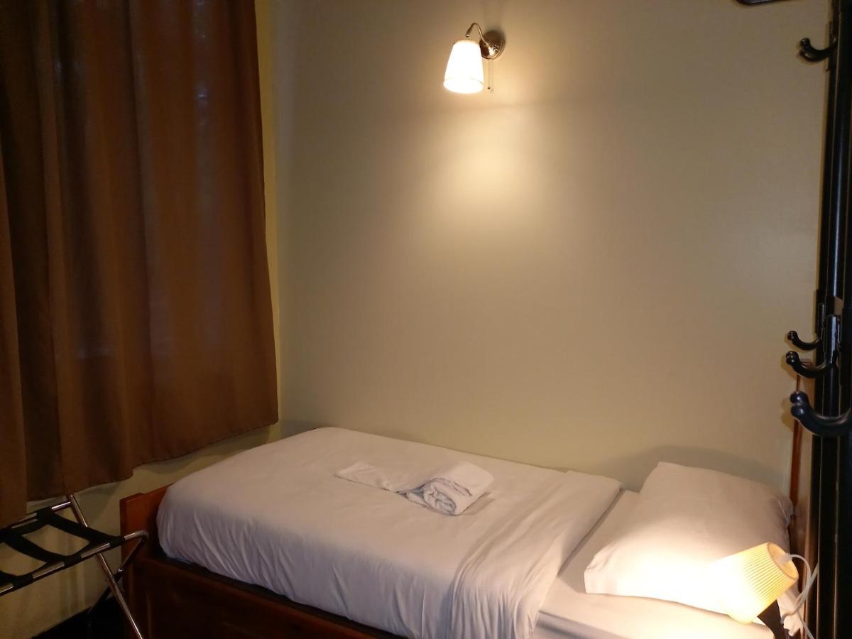 Lisbon Budget Inn מראה חיצוני תמונה