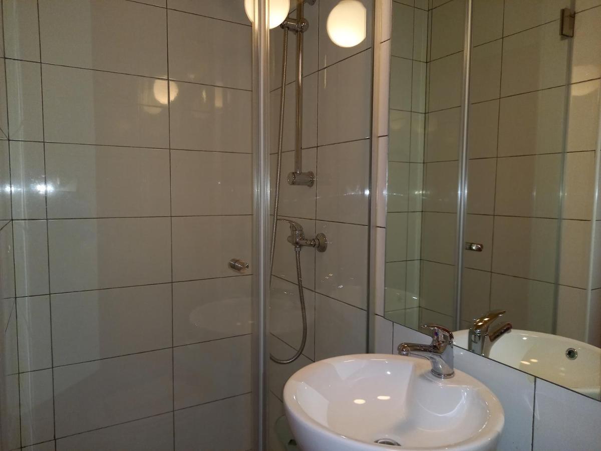 Lisbon Budget Inn מראה חיצוני תמונה
